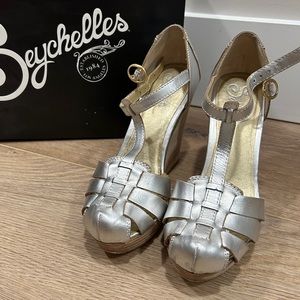 Silver Seychelles wedge shoe